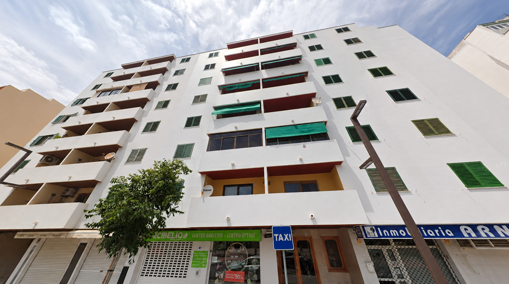 Appartementengebouw aan de Avenida de España in Ibiza Stad